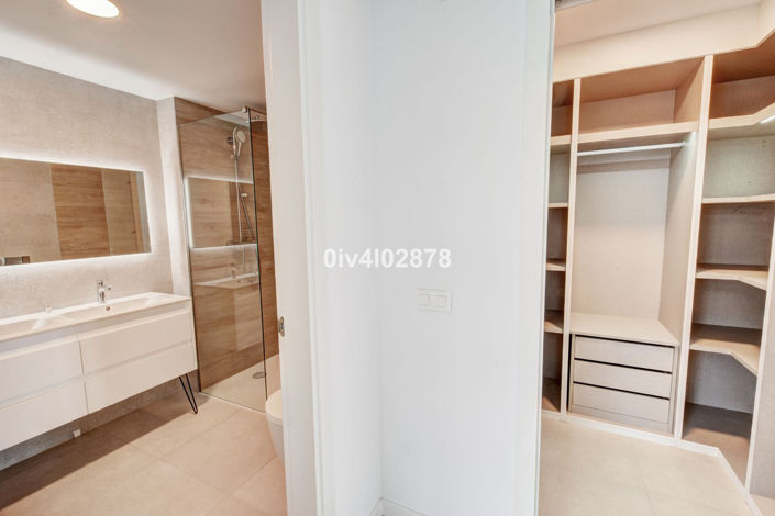 Image No.32-3 Bed Property for sale