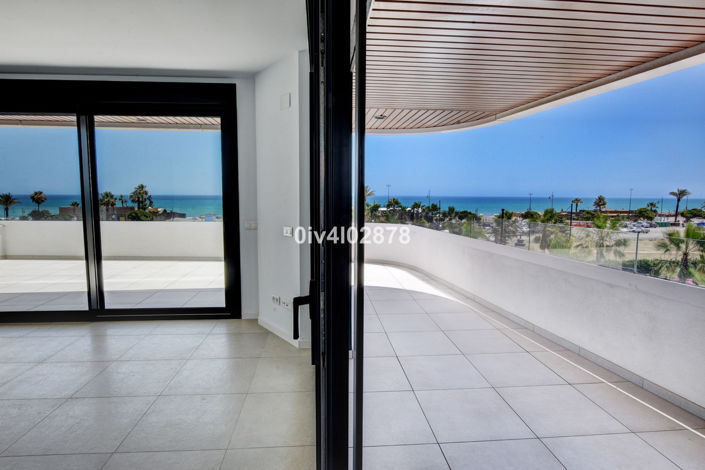Image No.4-3 Bed Property for sale