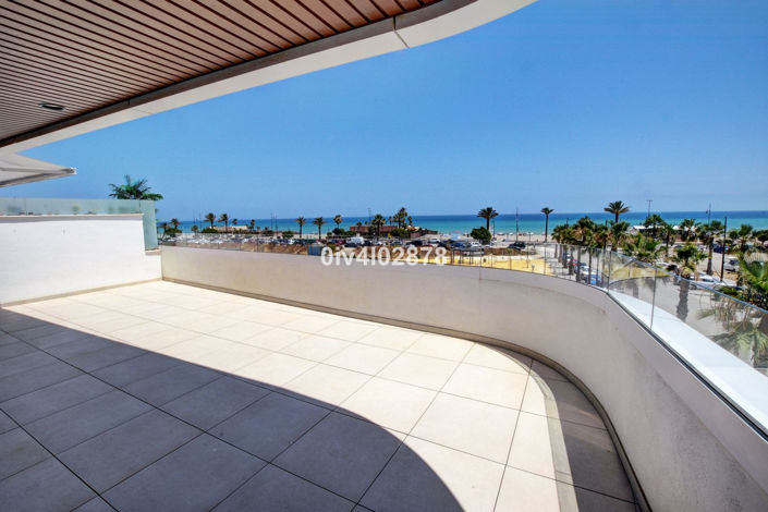 Image No.40-3 Bed Property for sale