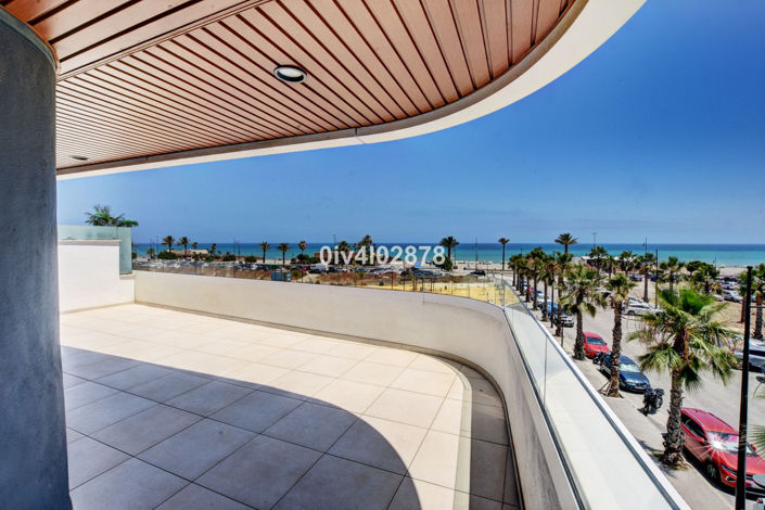 Image No.45-3 Bed Property for sale