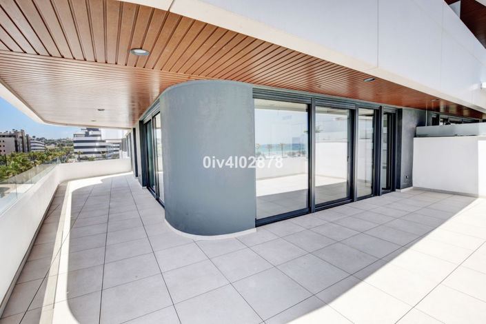 Image No.48-3 Bed Property for sale