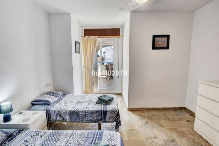 Image No.20-1 Bed Property for sale