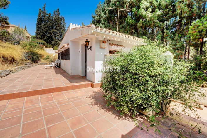 Image No.4-7 Bed Property for sale