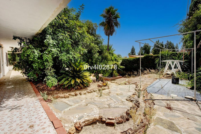 Image No.43-7 Bed Property for sale