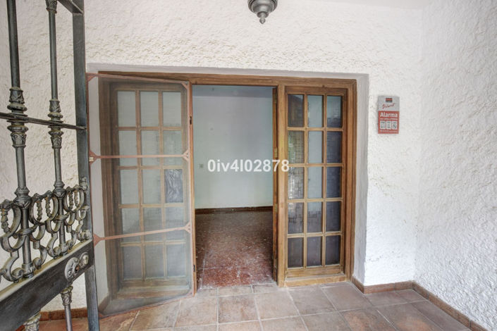 Image No.7-7 Bed Property for sale