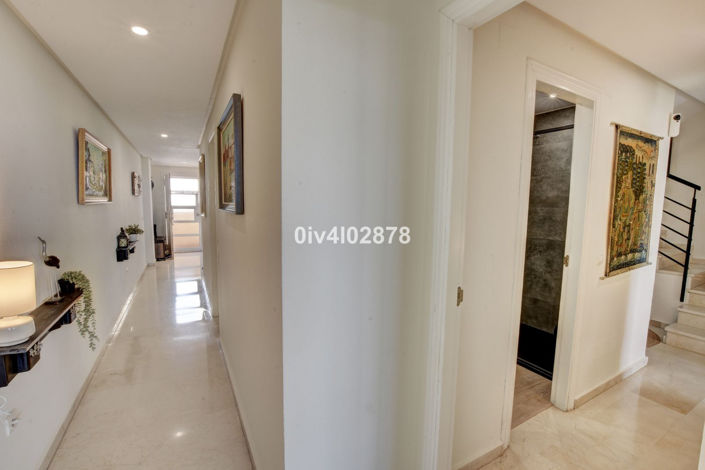 Image No.17-4 Bed Property for sale