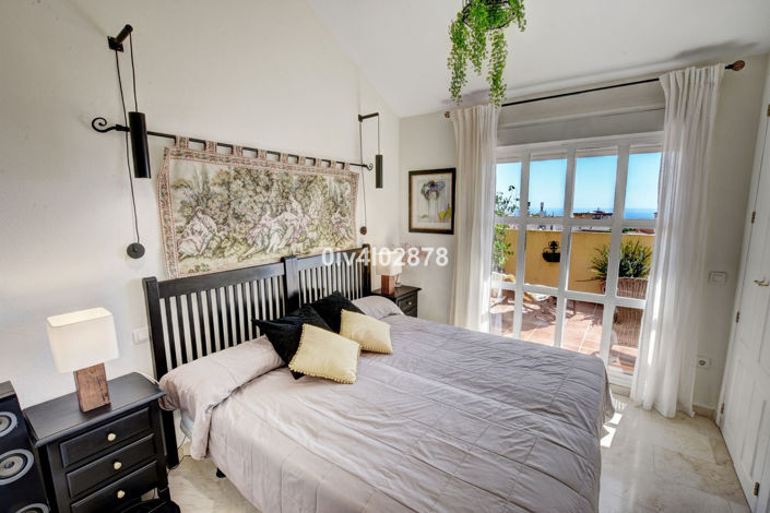 Image No.35-4 Bed Property for sale