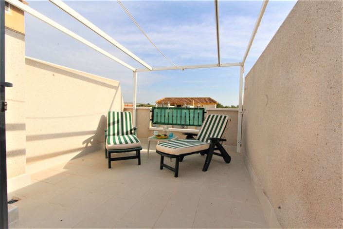 Image No.18-2 Bed Townhouse for sale