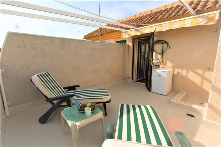 Image No.20-2 Bed Townhouse for sale