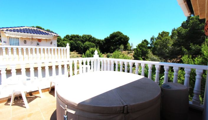 Image No.18-3 Bed Villa for sale