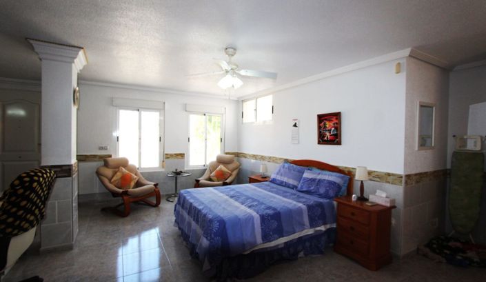 Image No.25-3 Bed Villa for sale