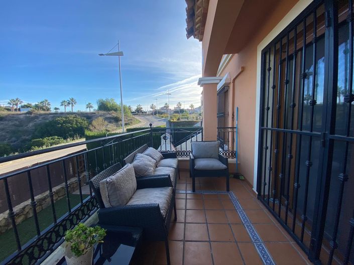 Image No.20-3 Bed Townhouse for sale