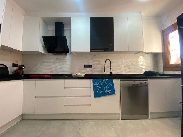 Image No.6-3 Bed Townhouse for sale