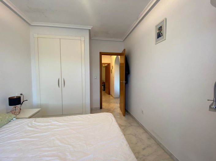 Image No.8-3 Bed Townhouse for sale