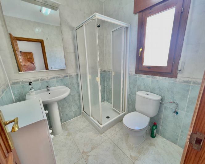 Image No.15-5 Bed Villa for sale