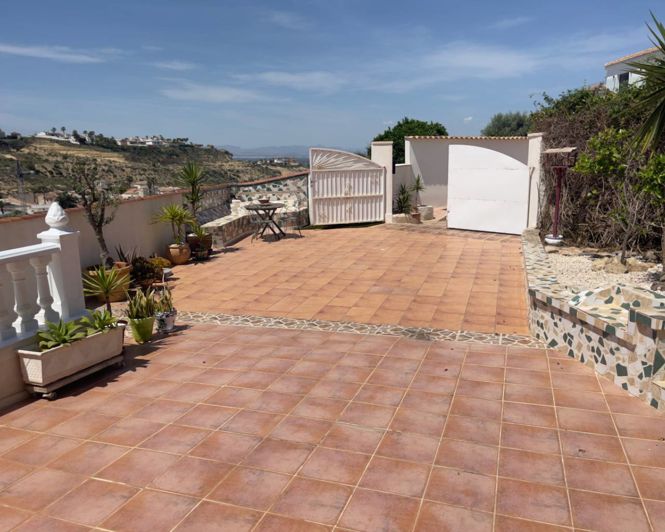 Image No.28-5 Bed Villa for sale