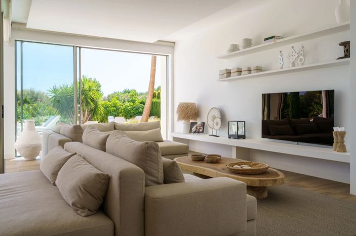 Image No.4-5 Bed Villa for sale