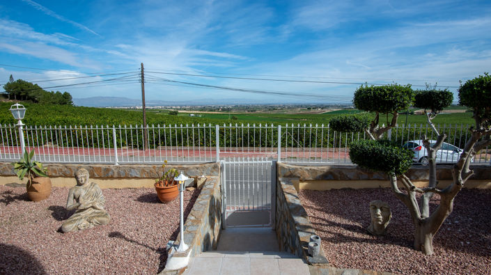 Image No.2-4 Bed Villa for sale