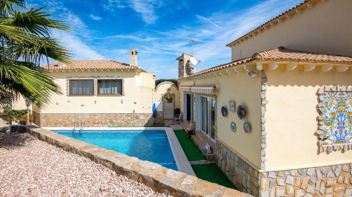 Image No.40-4 Bed Villa for sale