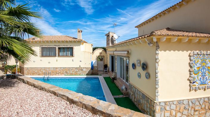 Image No.40-4 Bed Villa for sale