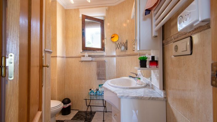 Image No.49-4 Bed Villa for sale