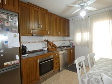 2384149135apartmentsforsaleinalgorfa27577727l