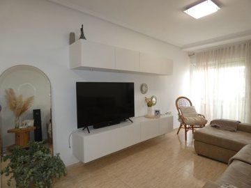2384149135apartmentsforsaleinalgorfa27577672l