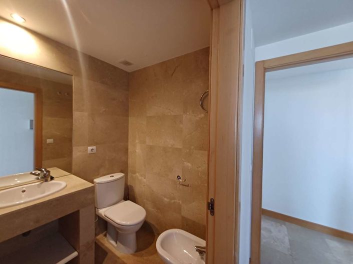 Image No.14-2 Bed Apartment for sale