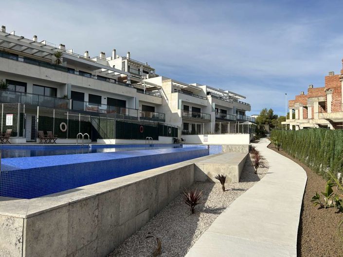 Image No.25-2 Bed Apartment for sale