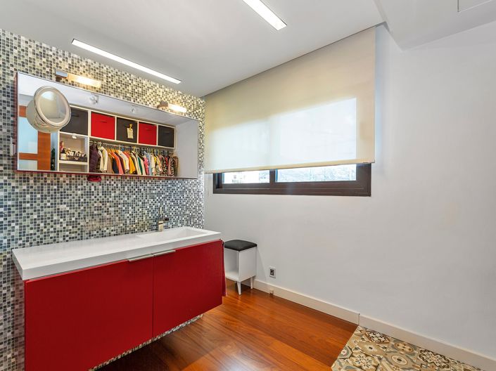 Image No.27-6 Bed Villa for sale