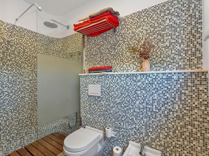 Image No.28-6 Bed Villa for sale