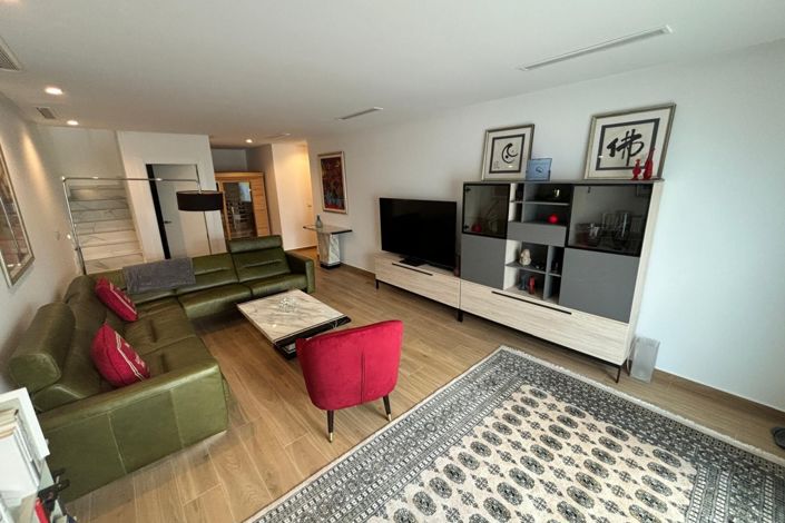 Image No.20-3 Bed Property for sale