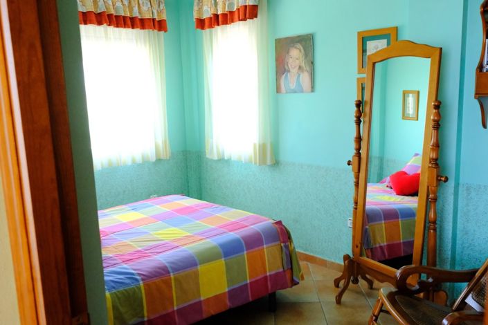 Image No.11-4 Bed Property for sale