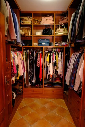 Image No.25-4 Bed Property for sale