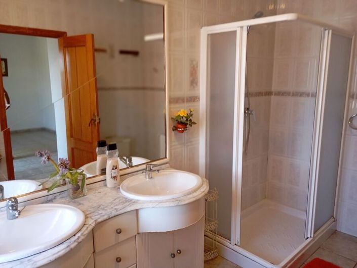 Image No.26-4 Bed Villa for sale