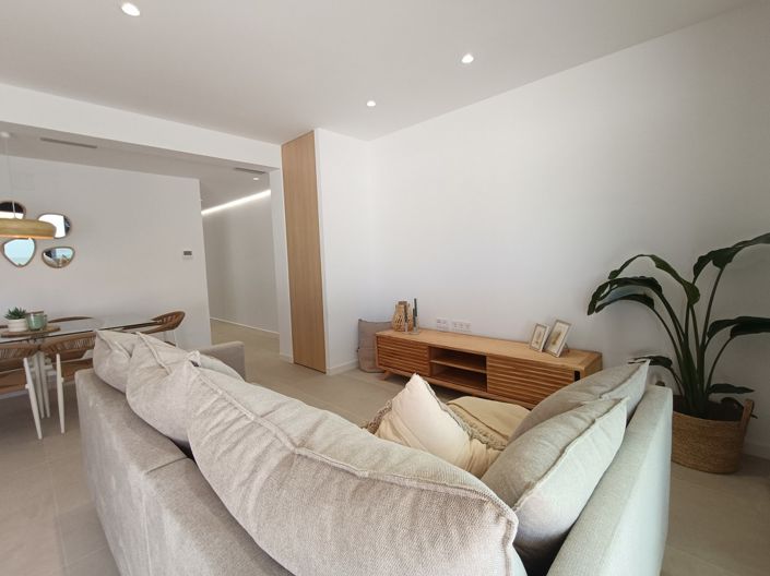 Image No.17-3 Bed Villa for sale