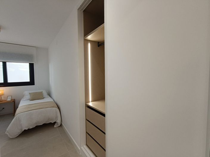 Image No.8-3 Bed Villa for sale