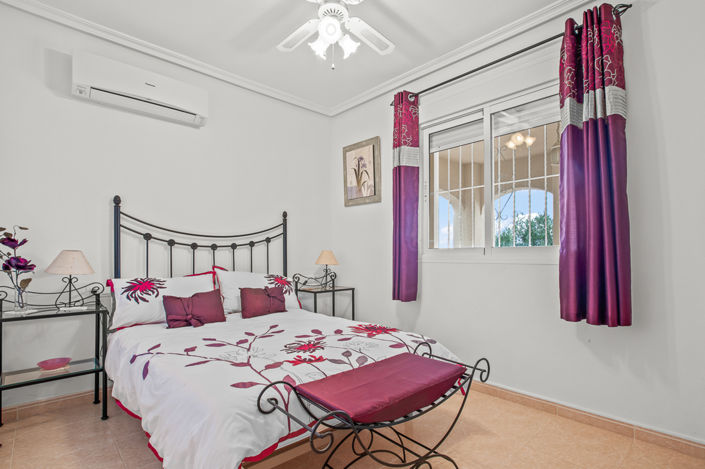 Image No.24-4 Bed Villa for sale