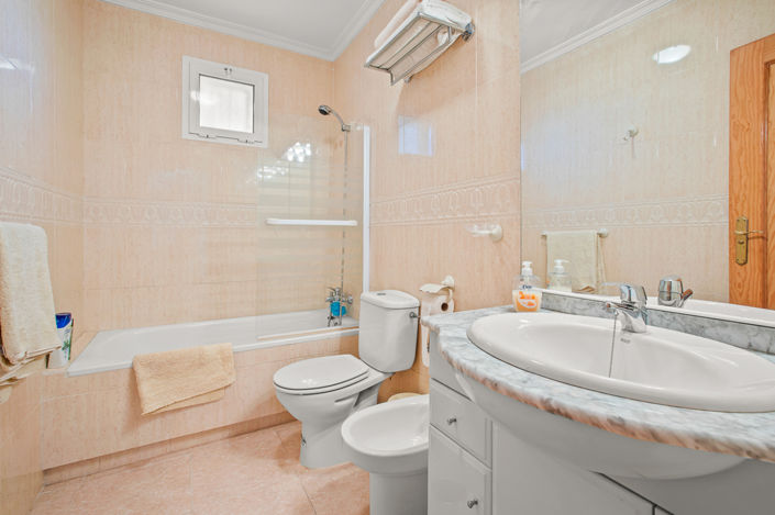 Image No.26-4 Bed Villa for sale