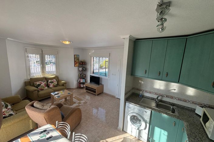 Image No.45-5 Bed Property for sale