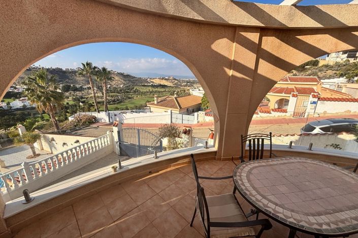 Image No.47-5 Bed Property for sale