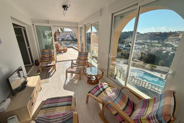 Image No.50-5 Bed Property for sale