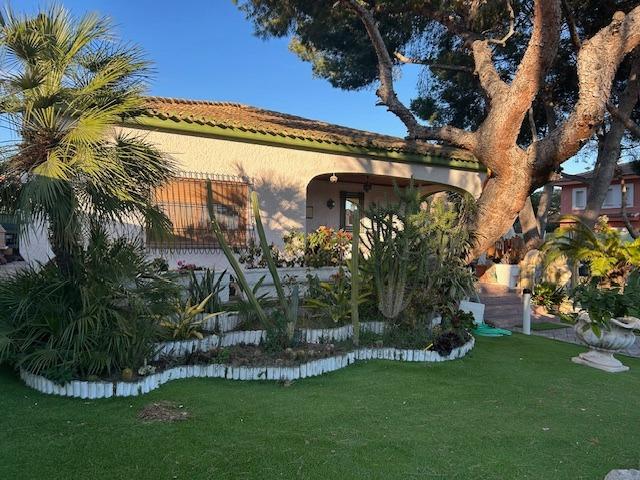 Image No.2-3 Bed Villa for sale