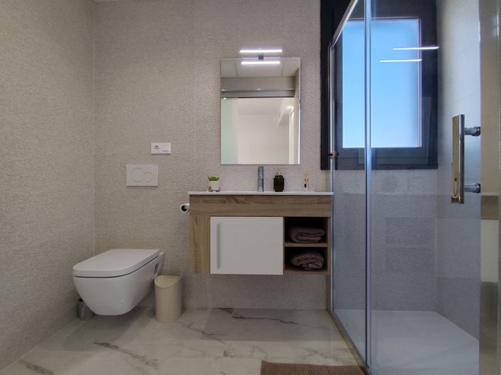 Image No.10-2 Bed Apartment for sale