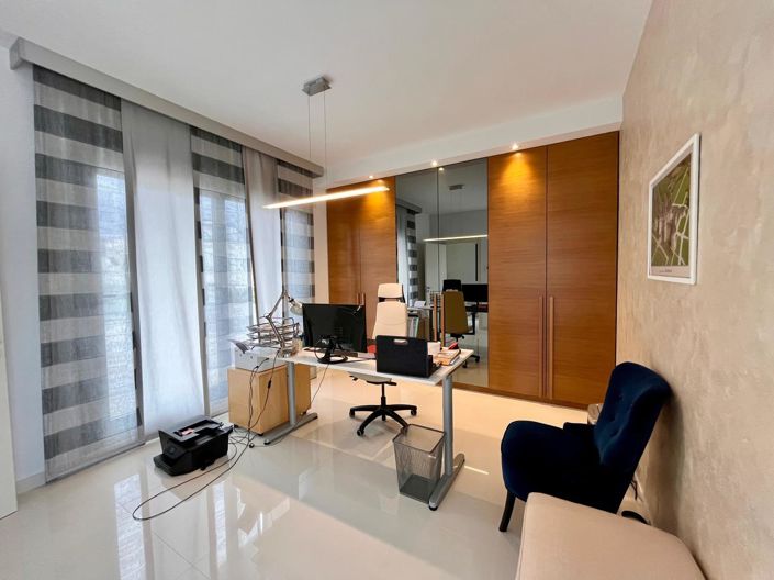 Image No.9-4 Bed Villa for sale