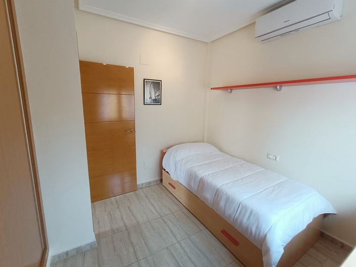 Image No.14-3 Bed Property for sale