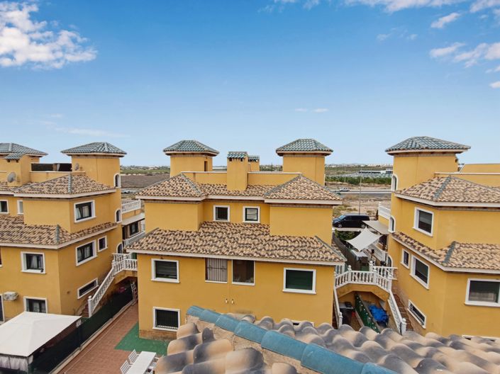 Image No.20-3 Bed Property for sale