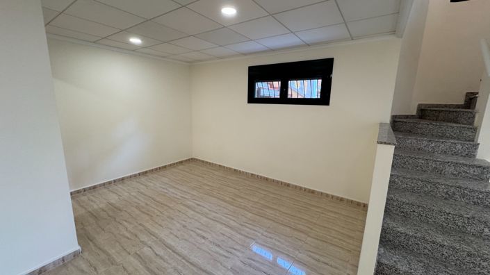 Image No.14-3 Bed Villa for sale