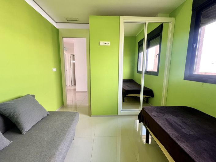 Image No.15-3 Bed Apartment for sale