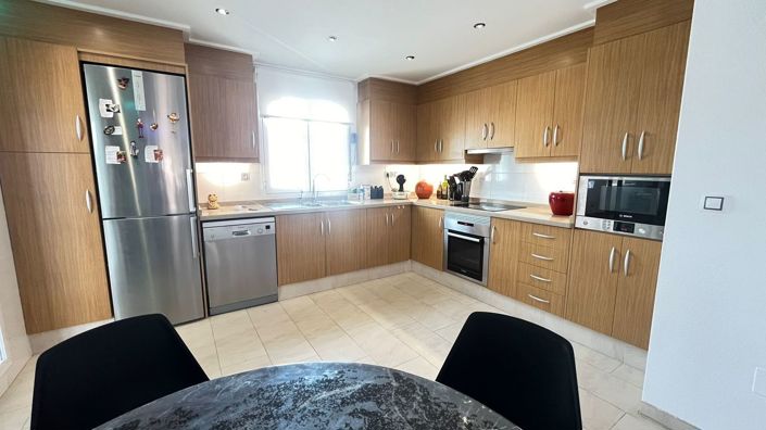 Image No.14-3 Bed Apartment for sale